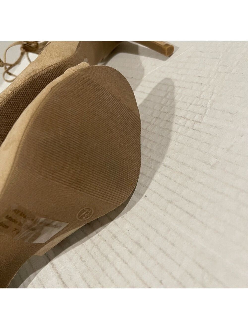 Women’s Wild Diva Faux Suede Beige Strappy Vegan Sandal Heels Size 7.5 US! - Picture 6 of 7